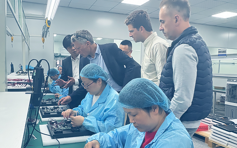 Company-Monitors – Touch, Openframe, Industrial